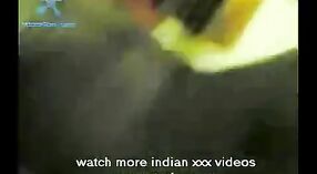 Indiase Paar 's New Year' s Night met Amateur porno 2 min 20 sec