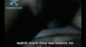 Gadis Desi Beraksi: Video Porno Shreya 2 min 10 sec
