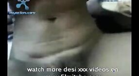 Desi meisjes in Actie: Shreya ' s porno Video 2 min 50 sec