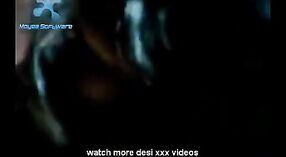 Desi Milf da Banglore Prende Cattivo in HD Video 1 min 20 sec