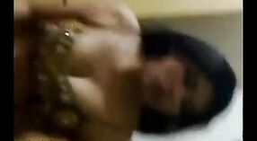 Hint Seks Film Featuring Pakistani MİLF içinde özel Video 1 dakika 50 saniyelik