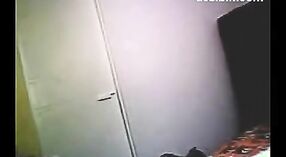 Hint Seks Film Featuring bir yakalandı Çıplak Kız 1 dakika 40 saniyelik
