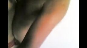 Indiana vídeos de sexo: Mallus Kaliyodu mais recente clip pornô 0 minuto 30 SEC