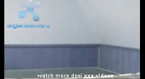 Waktu Bermain Seksi Remaja Desi dalam HD 0 min 50 sec