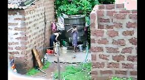 印度性爱视频：捕获的间谍相机 0 敏 0 sec