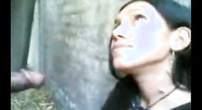 بھارتی جنس ویڈیوز: Mallu لڑکی کی گرم ، شہوت انگیز چوستے سیشن 0 کم از کم 0 سیکنڈ