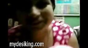 Ankitaのヌードシーンをフィーチャーしたインドのセックスビデオ 0 分 40 秒