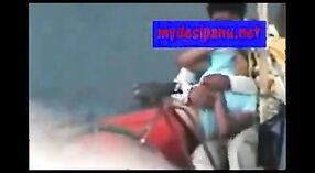 Videos de sexo indio con escena de sexo al aire libre capturada en secreto 3 mín. 00 sec