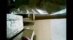 దేశీ అమ్మాయిలు ఆవిరి పోర్న్ వీడియోలో కొంటెను పొందుతారు 2 మిన్ 00 సెకను