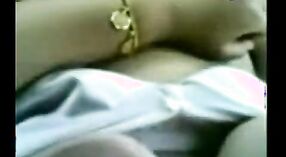 रामम तमेरा के भारतीय सेक्स वीडियो: अरब सौंदर्य एक कार में 2 मिन 00 एसईसी