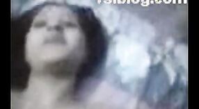 Desi girl gets fucked in amateur video 1 min 50 sec