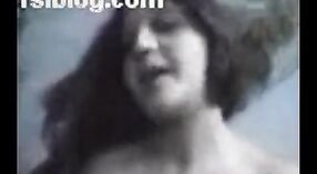 देसी लड़की गड़बड़ हो जाता है में शौकिया वीडियो 2 मिन 40 एसईसी