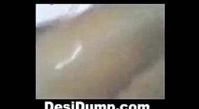 Bocah-bocah wadon Desi Shaila Nair ing amatir porno video 2 min 40 sec