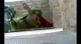 Desi girl gets fucked in an abandoned house 0 min 0 sec