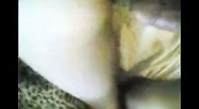 भारतीय सेक्स वीडियो की विशेषता एक गर्म भाभी कुत्ते शैली में 3 मिन 30 एसईसी