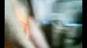 Video de Sexo Indio con una Chica Desi en el Centro de Llamadas 1 mín. 40 sec
