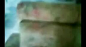 কল সেন্টারে একটি দেশি মেয়ের বৈশিষ্ট্যযুক্ত ভারতীয় সেক্স ভিডিও 4 মিন 40 সেকেন্ড
