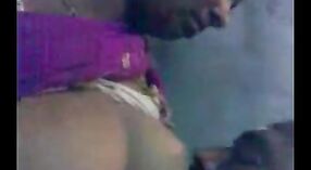 Desi Cô gái Với Lớn Ngực Trong Ấn Độ Khiêu Dâm Video 1 tối thiểu 20 sn