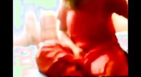 Facet pieprzy pulchne Bangladeshi dziecko dysk w porno wideo 2 / min 20 sec