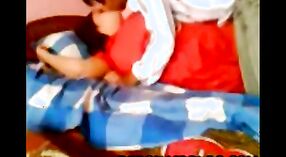 Facet pieprzy pulchne Bangladeshi dziecko dysk w porno wideo 4 / min 20 sec