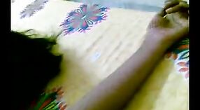 எச்.டி.யில் அமெச்சூர் தேசி பெண்கள் அன்குஷ் மற்றும் ஃபரீன் 6 நிமிடம் 20 நொடி