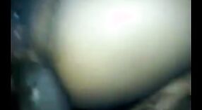 インドのセックスビデオ：タミルのお尻に犯されます 6 分 20 秒