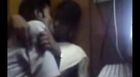 Film Seks India yang Menampilkan Gadis Desi Molai Amukum 0 min 0 sec