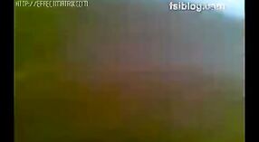 بھارتی جنس ویڈیوز کی خاصیت ایک Mallu چاچی دے ایک دھچکا کام فرش پر 3 کم از کم 20 سیکنڈ