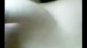 ಭಾರತೀಯ ಸೆಕ್ಸ್ ವೀಡಿಯೊಗಳು: ದೇಸಿ ಮಿಲ್ಫ್ ಕುಸುಮ್ ಅವರ ಹವ್ಯಾಸಿ ಸ್ವಾಗತ 0 ನಿಮಿಷ 0 ಸೆಕೆಂಡು