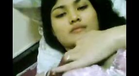 Desi Babe ' s Solo plezier in Amateur porno Video 3 min 50 sec