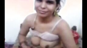 Дези леди Джаймати из порно видео Раджастана 1 минута 00 сек