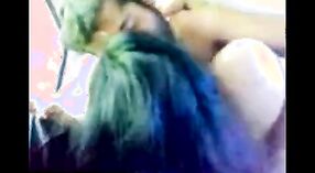 印度性爱视频：马拉地夫妇汽车丑闻 3 敏 00 sec