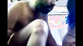 インドのセックスビデオ：マラーティー人カップルカースキャンダル 5 分 40 秒