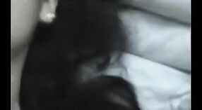 భారతీయ భార్య te త్సాహిక సెక్స్ క్లిప్: ఆమె పుస్సీని లాగడం చూడండి 6 మిన్ 00 సెకను