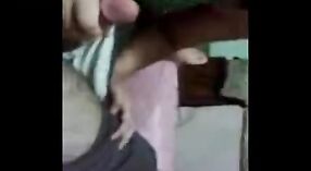 인도 아줌마의 집에서 만든 성 비디오와 그녀의 애인 1 최소 20 초
