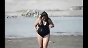 Video Seks India yang menampilkan Istri Thailand dengan Bikini 0 min 0 sec