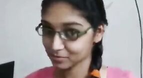 印度性爱录像带，有一个小山雀的大学少女 3 敏 10 sec