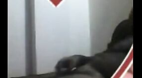 हौशी अश्लील व्हिडिओमध्ये देसी गर्ल शेजारीच्या मुलाबरोबर आनंद घेते 34 मिन 30 सेकंद