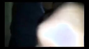 Desi namorada obtém seus lábios esticados e nippled neste vídeo pornô Amador 3 minuto 30 SEC