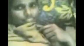 Indyjski seks wideo featuring the ostatni scandal z a busty bangladeshi Mamuśki 2 / min 40 sec