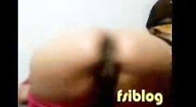 దేశీ గర్ల్స్ సమేనా మరియు ఆమె MILF భాగస్వాములు తమ లైంగికతను కెమెరాలో అన్వేషిస్తారు 2 మిన్ 10 సెకను