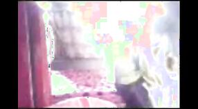 ಭಾರತೀಯ ಅಶ್ಲೀಲ ವೀಡಿಯೊದಲ್ಲಿ ದೇಸಿ ಹುಡುಗಿಯರ ಎಂಎಂಎಸ್ ಹಗರಣ 1 ನಿಮಿಷ 40 ಸೆಕೆಂಡು