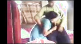 Escândalo MMS das raparigas Desi em vídeo pornográfico Indiano 3 minuto 30 SEC