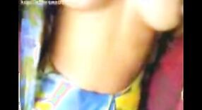 ಭಾರತೀಯ ಸೆಕ್ಸ್ ವೀಡಿಯೊ ಒಳಗೊಂಡ ಒಂದು ದೇಸಿ ಹುಡುಗಿ ಪ್ರದರ್ಶಿಸುವ ತನ್ನ ರಸಭರಿತ ಸ್ತನಗಳನ್ನು ಕ್ಯಾಮೆರಾ 0 ನಿಮಿಷ 0 ಸೆಕೆಂಡು