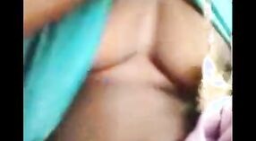 Desi dziewczyna w Tamil wieś ma odkryty seks z jej sąsiad 4 / min 10 sec