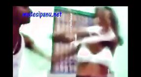 भारतीय अश्लील व्हिडिओमधील देसी मुली - अंतिम आनंद 3 मिन 20 सेकंद