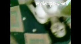 Video de sexo indio con el clip de MMS auto-disparado caliente de monika 1 mín. 40 sec