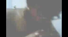 हौशी अश्लील व्हिडिओमध्ये तिच्या मास्टरच्या डिकबरोबर खेळण्याचा आनंद देसी दासी आहे 3 मिन 40 सेकंद
