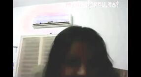 Дези девушка Сарита впервые показывает свои активы на камеру 5 минута 40 сек