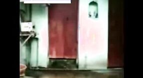 Дези девушки в бане Раджастхани развратничают в горячем ММС видео 1 минута 10 сек